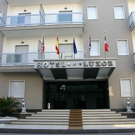 קאסוריה Hotel Luxor מראה חיצוני תמונה