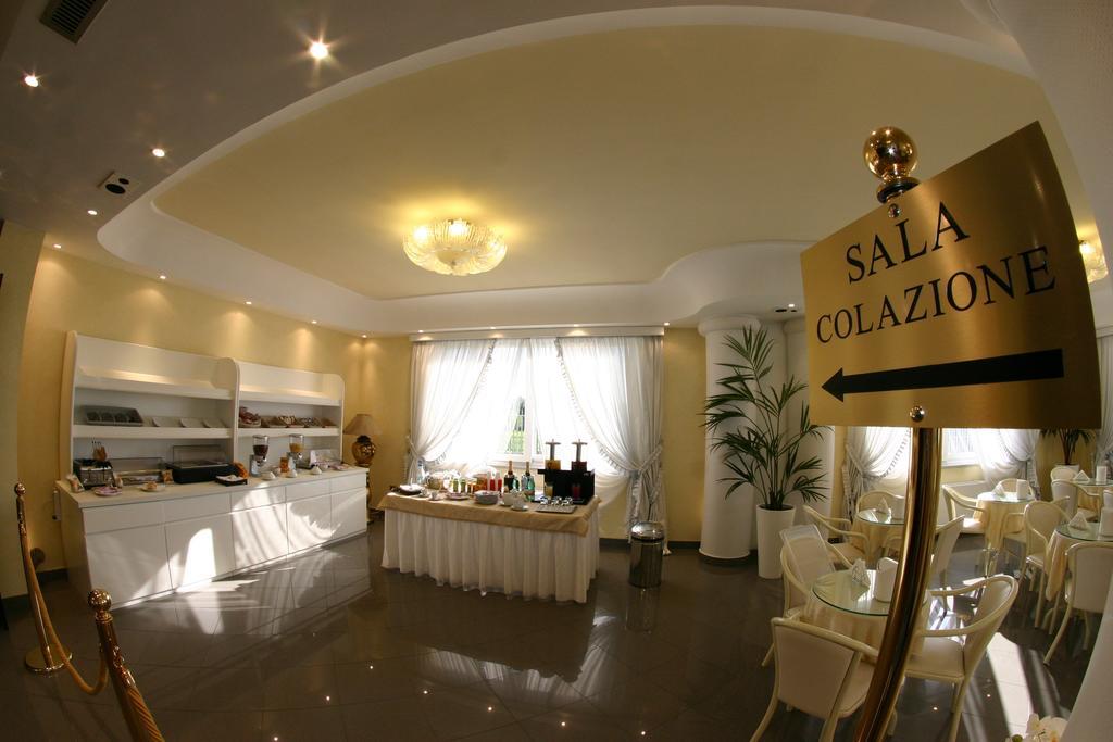 קאסוריה Hotel Luxor מראה חיצוני תמונה