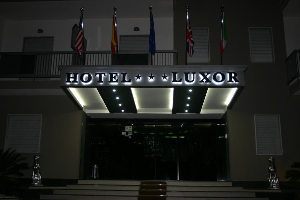 קאסוריה Hotel Luxor מראה חיצוני תמונה