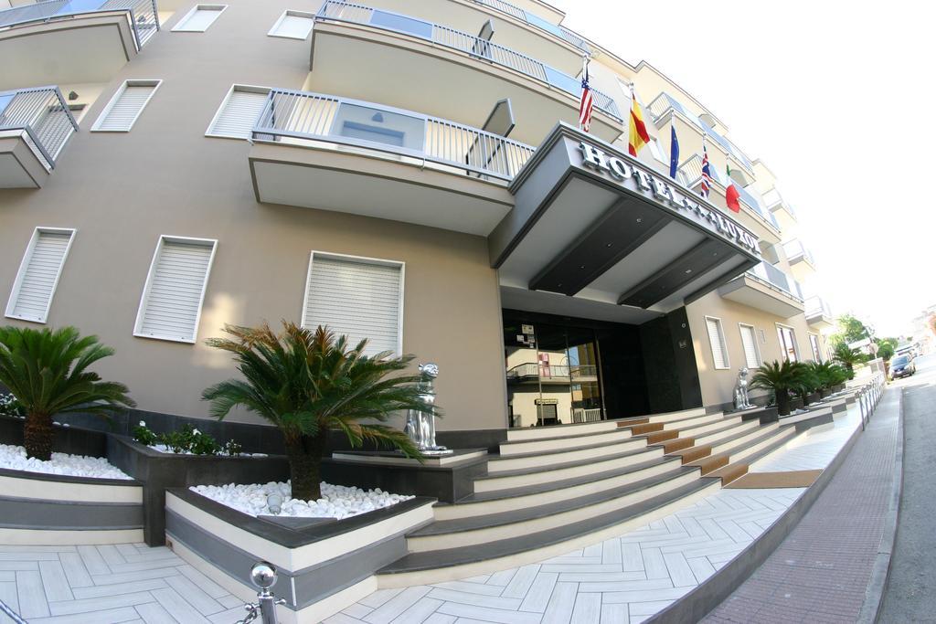 קאסוריה Hotel Luxor מראה חיצוני תמונה