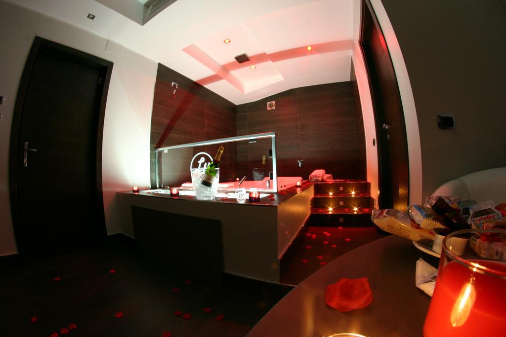 קאסוריה Hotel Luxor מראה חיצוני תמונה