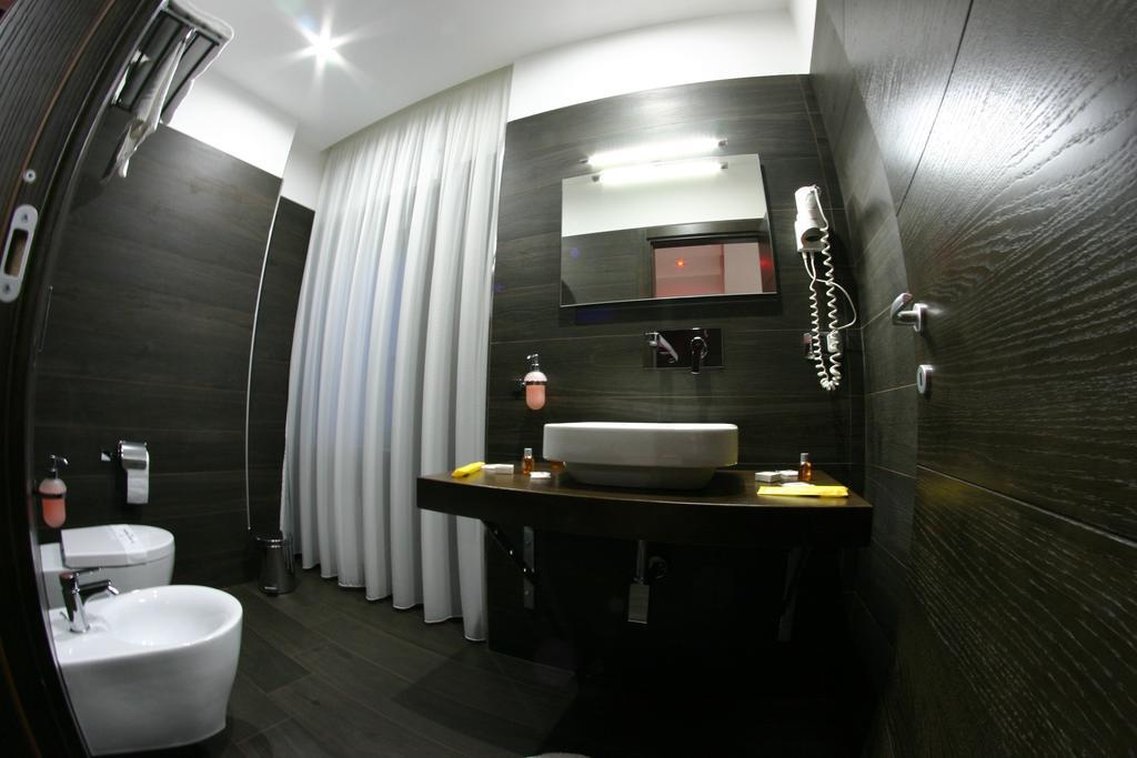 קאסוריה Hotel Luxor מראה חיצוני תמונה