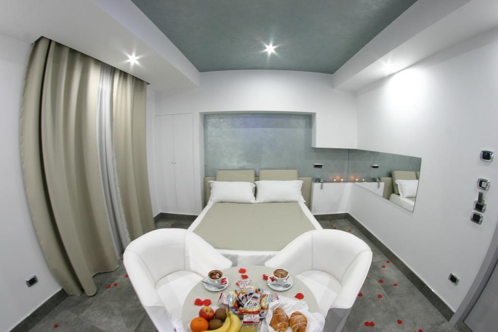 קאסוריה Hotel Luxor מראה חיצוני תמונה