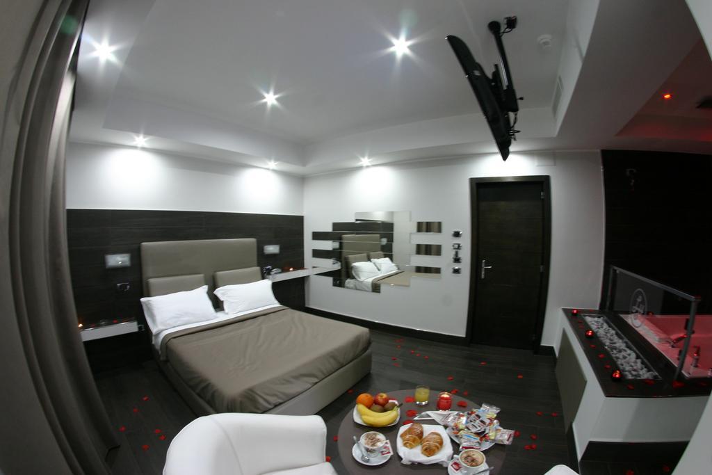 קאסוריה Hotel Luxor מראה חיצוני תמונה